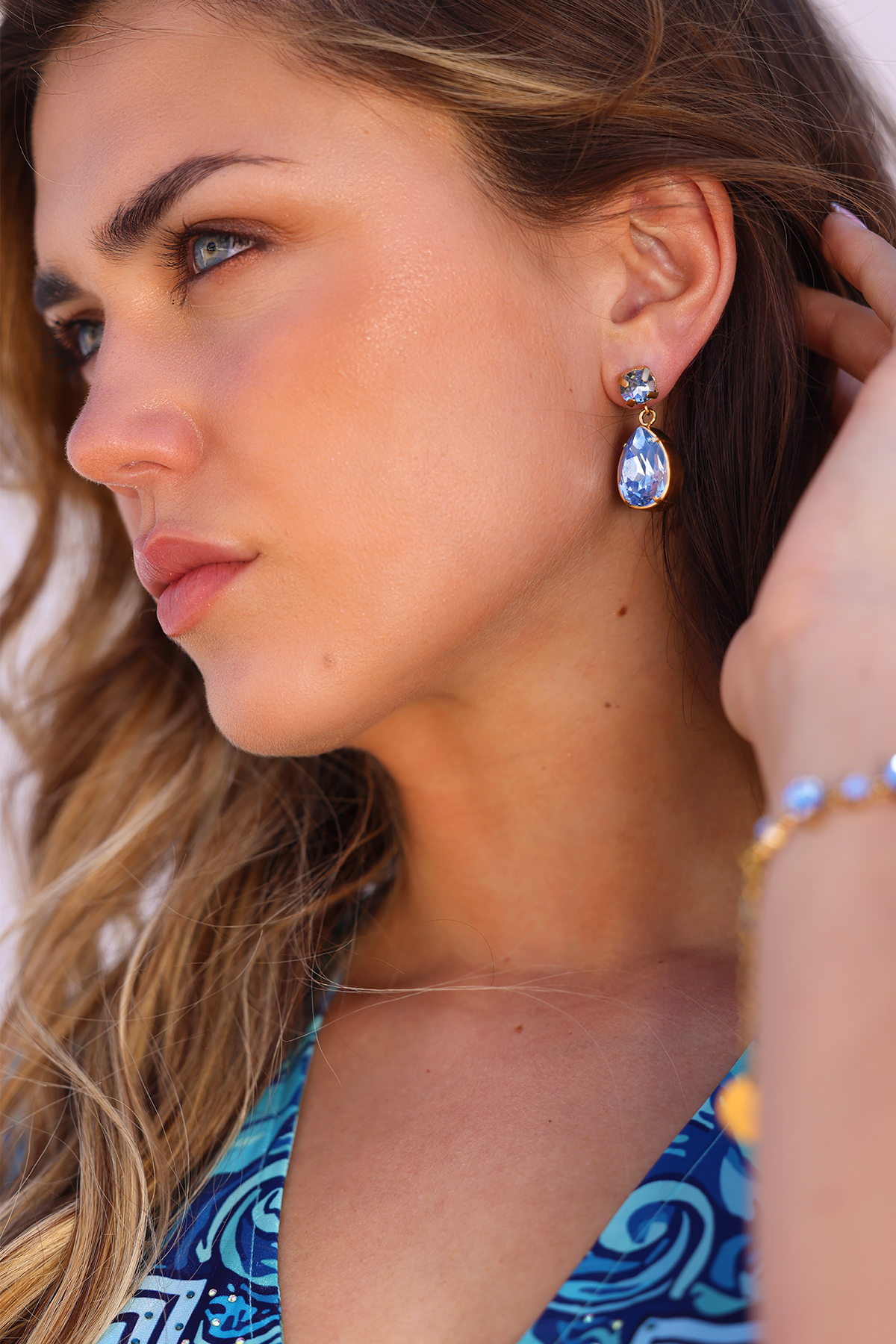 Billie Crystal earrings, Blue