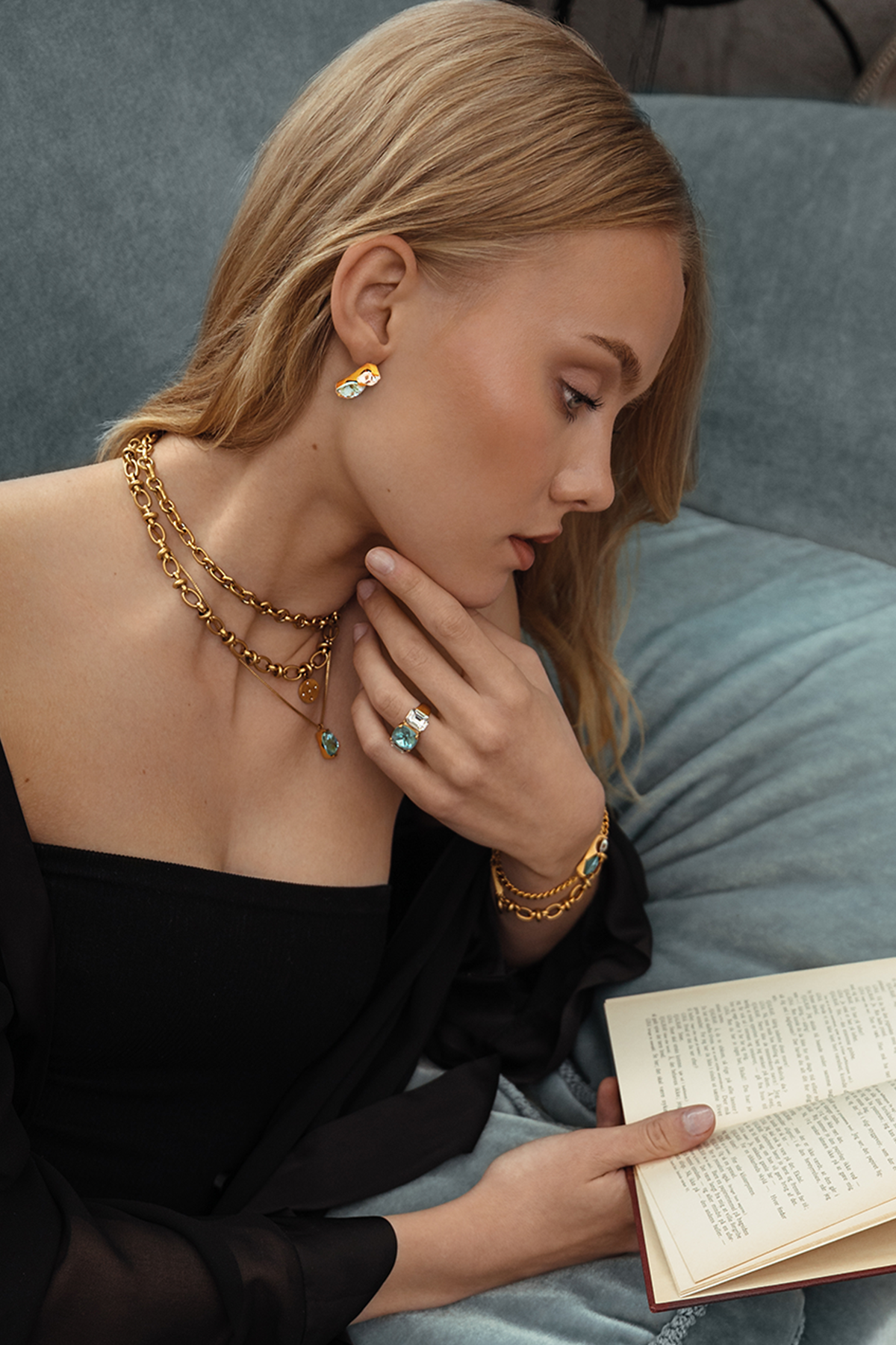 Hermine Swarovski earrings, Desert sage