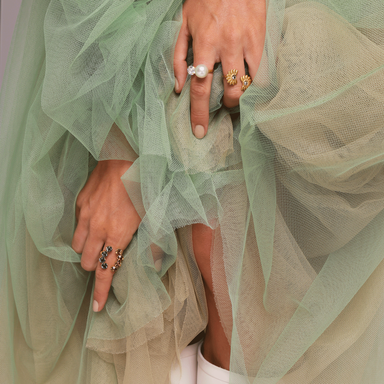 Ivy pearl ring - Adjustable, White