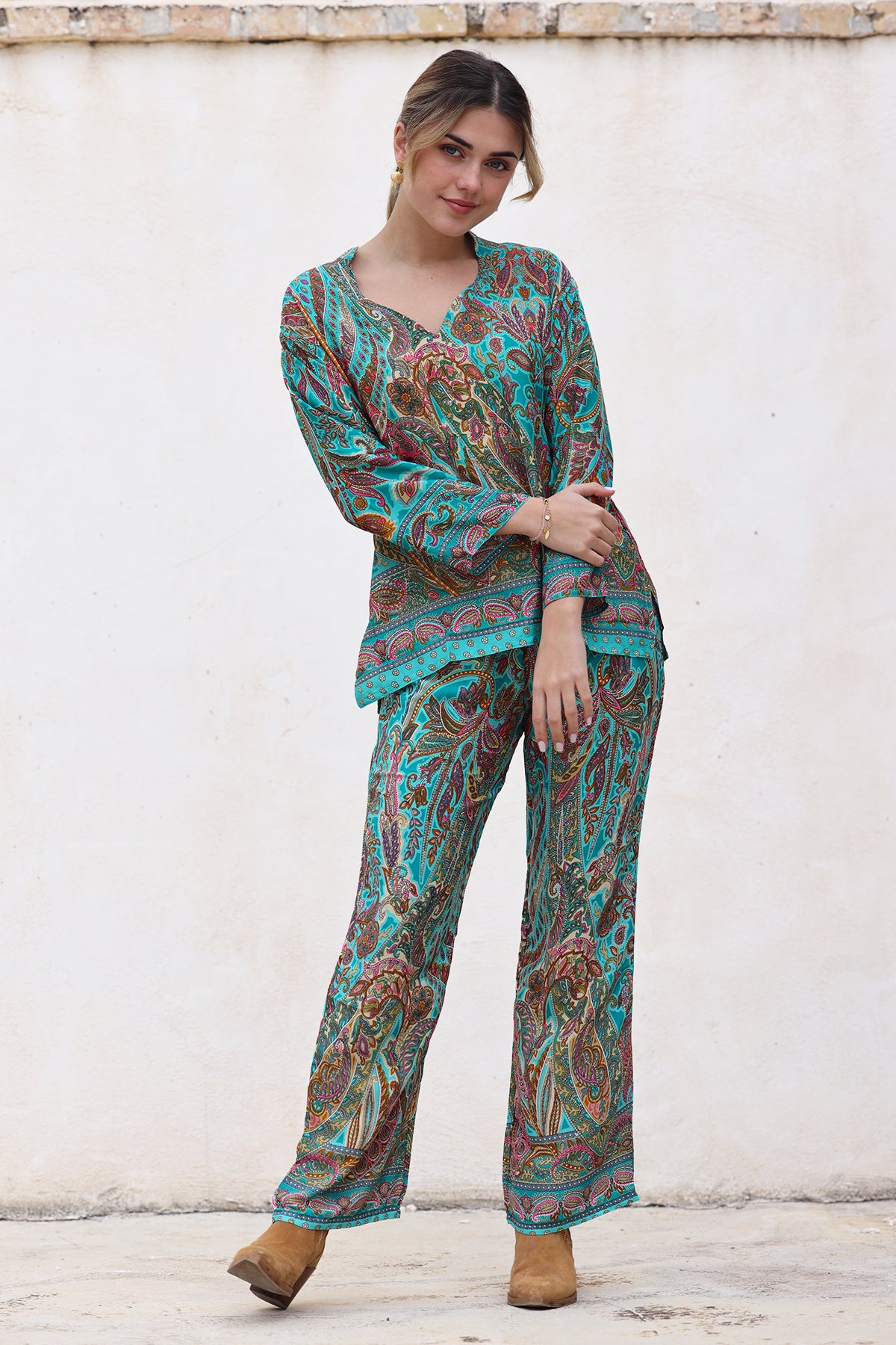 Silk trousers, Taj Mahal