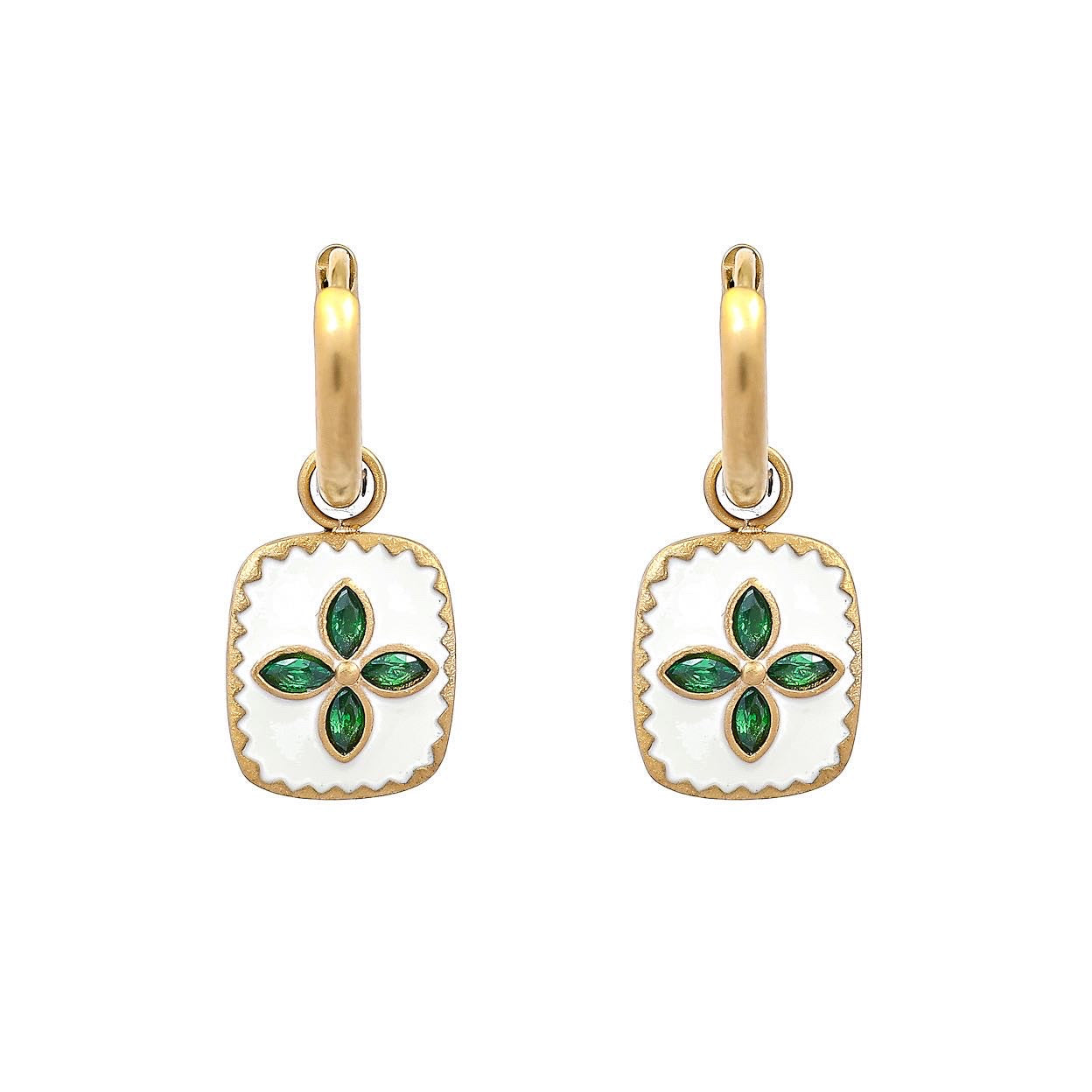 Lilly medallion necklace - White enamel