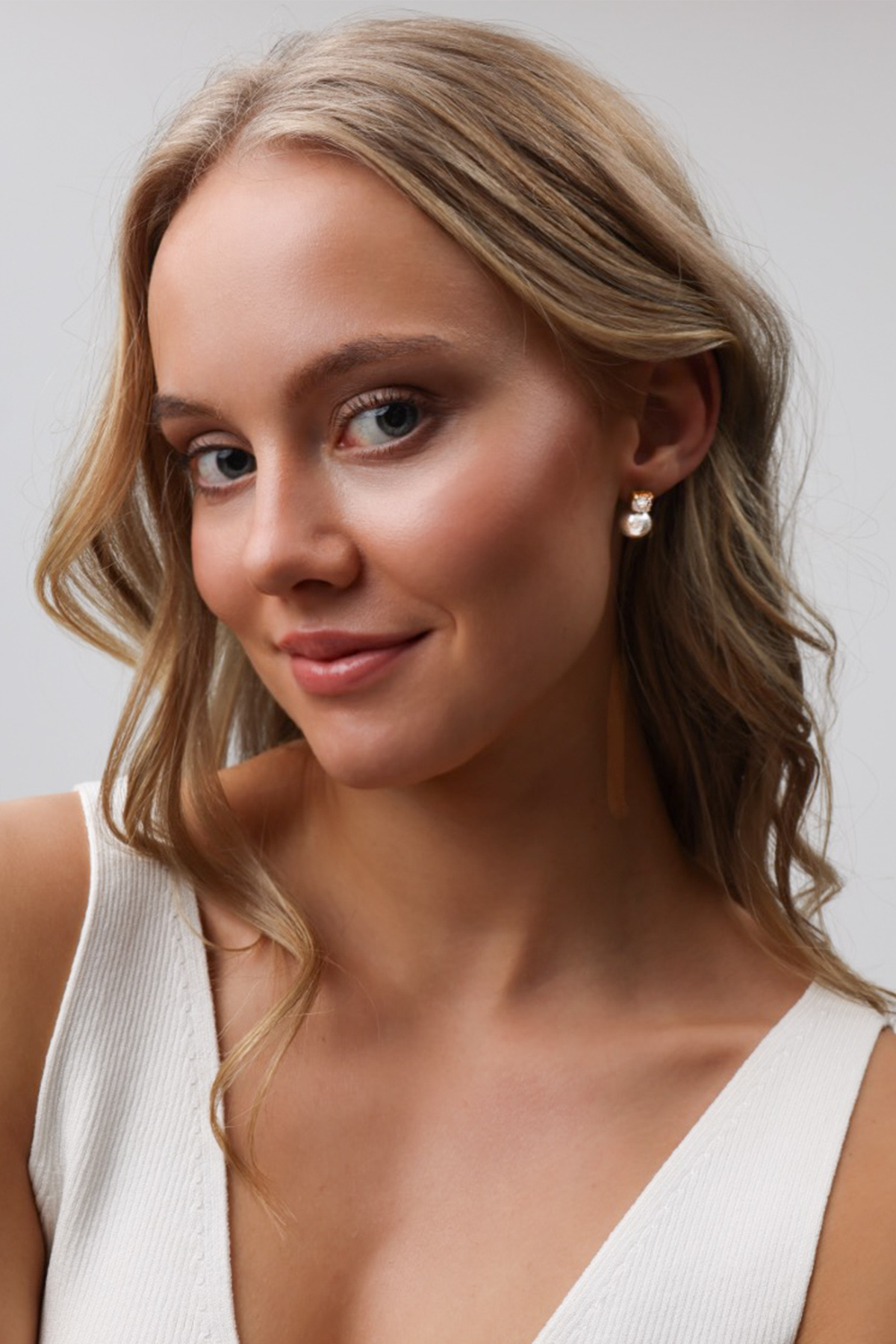 Alexandra pearl earrings