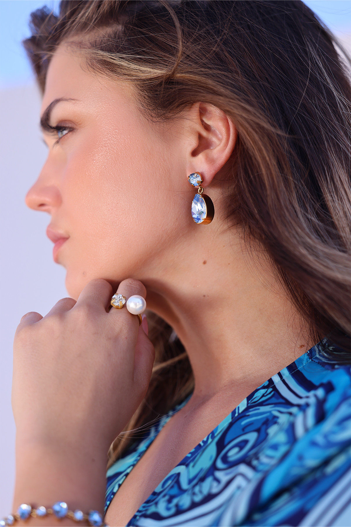 Billie Crystal earrings, Blue