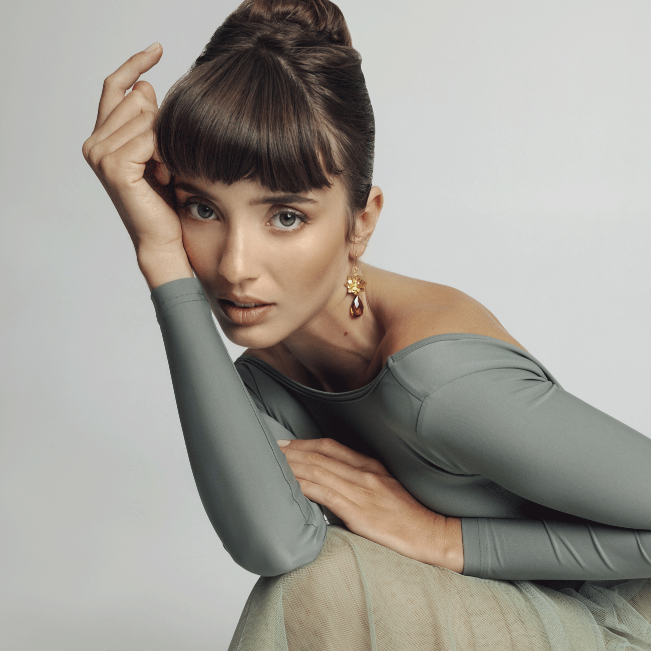 Divinia Lotus earrings - Topaz